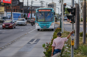 FORTALEZA-CE, BRASIL, 12-08-2025: Frotas de ônibus de Fortaleza, na Estação BRT Jornal O Povo. (Foto: Fernanda Barros/ O Povo)