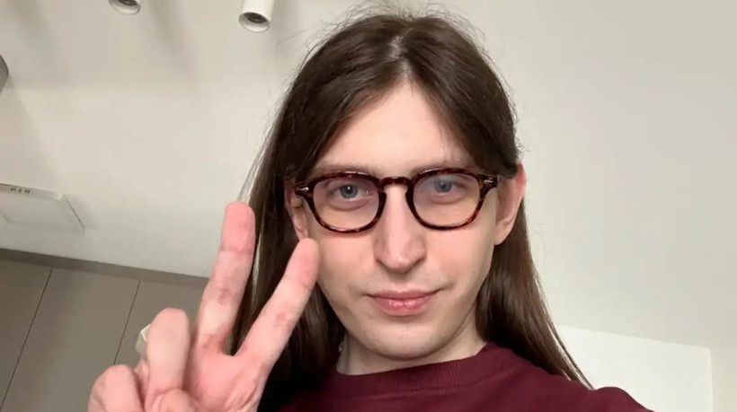 Natural de Londrina, no Paraná, Felca começou sua carreira na internet em 2012