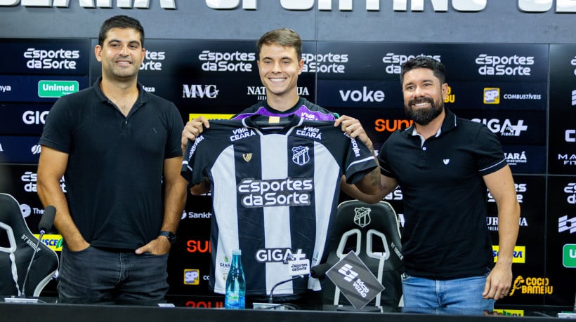 Vinicius Zanocelo, novo volante do Ceará, em apresentação no CT de Porangabuçu