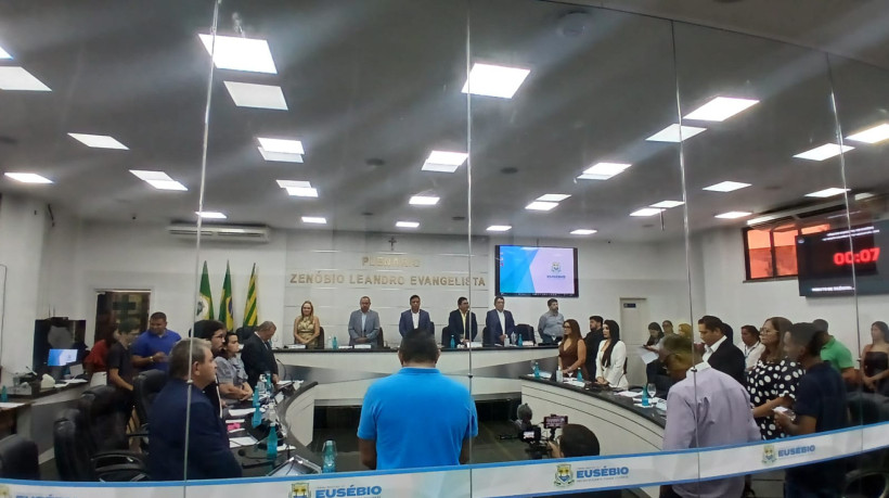 Última sessão na Câmara Municipal de Eusébio foi marcada pela votação do "Disque Árvore"