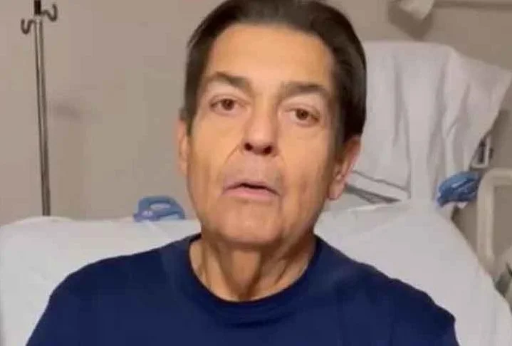 Internado desde 21 de maio devido a uma infecção bacteriana aguda com sepse, o ex-apresentador Fausto Silva, de 75 anos, precisou passar por dois procedimentos cirúrgicos nesta semana.