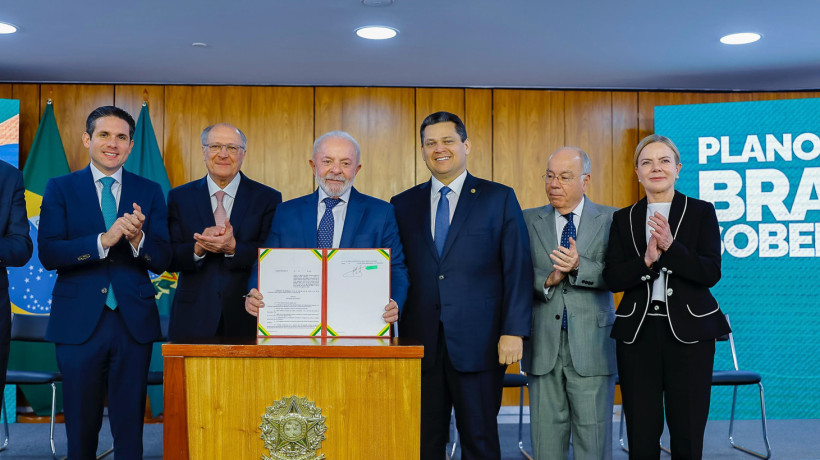 Presidente da República, Luiz Inácio Lula da Silva, durante cerimônia de assinatura da Medida Provisória 