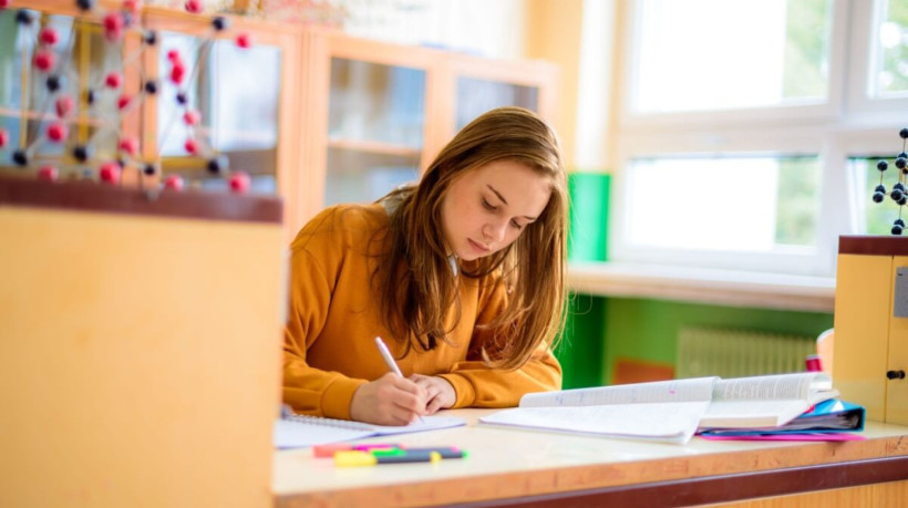 8 reações químicas que mais caem no Enem