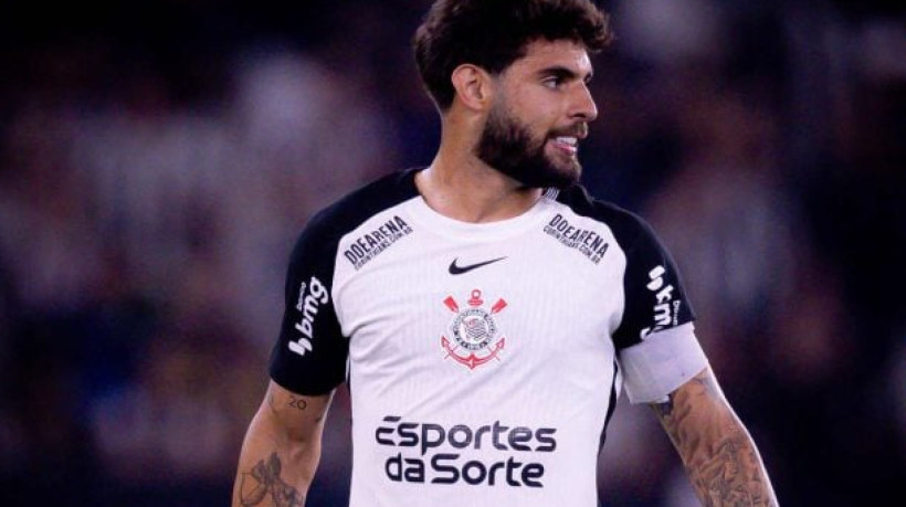 Centroavante sentiu dores abdominais e foi operado por causa de uma hérnia inguinal, nesta quarta-feira, em São Paulo

