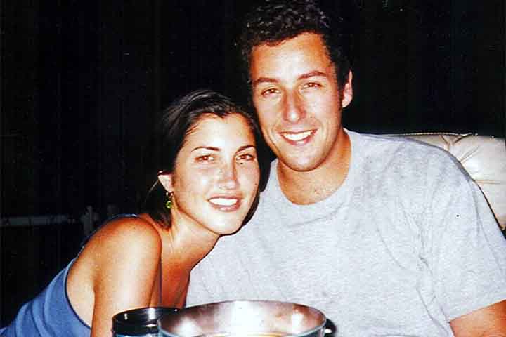 Fora das telas, Sandler é conhecido por manter um estilo de vida discreto. Casado com a atriz e modelo Jackie Sandler desde 2003. O casal tem duas filhas, Sadie e Sunny. 
