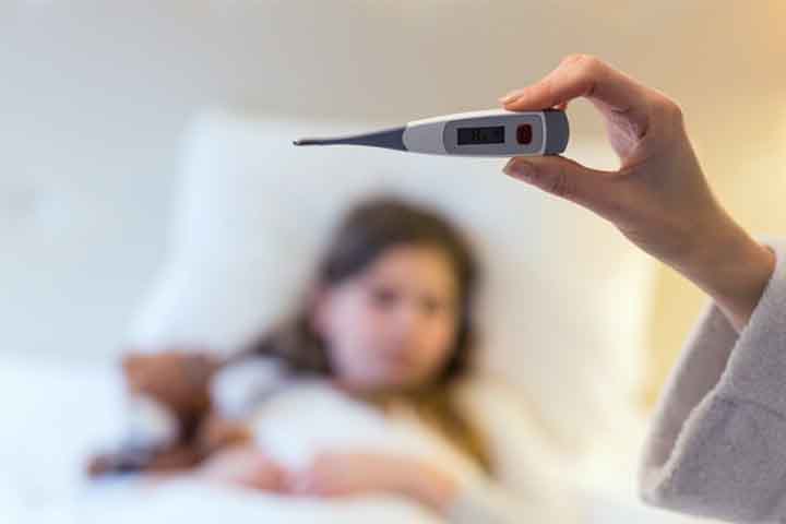 Febre, dor de cabeça, sensação de cansaço e falta de apetite também estão entre os sintomas clássicos da doença.
