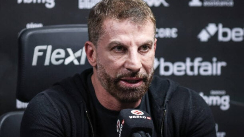 Presidente do Vasco dá testemunho na Delegacia Antissequestro, em movimento que faz parte da investigação da Polícia Civil