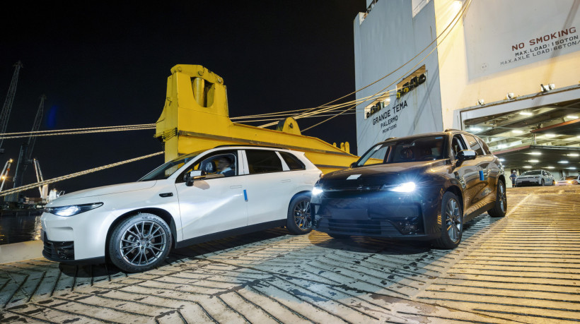 Chegada Leapmotor C10 no Porto de Santos, no litoral de São Paulo