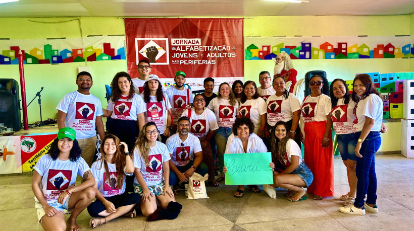 A iniciativa é resultado da articulação de movimentos populares, como o MST, o Levante Popular da Juventude e o Movimento Brasil Popular, em parceria com o Ministério da Educação (MEC) e a UFPE