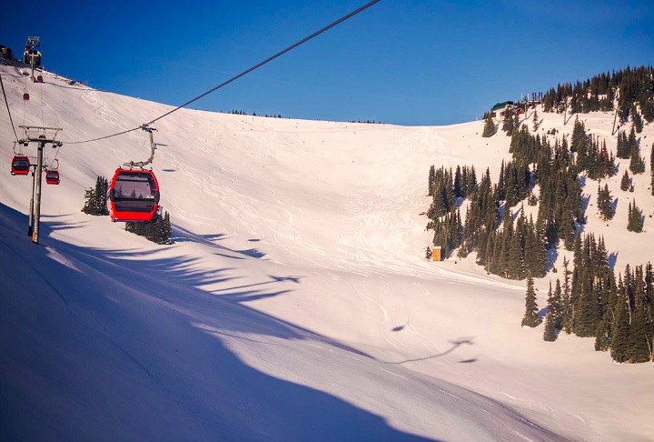 Em 2010, foi instalado o teleférico Monte Rainier, considerado o único de alta velocidade do estado de Washington.
