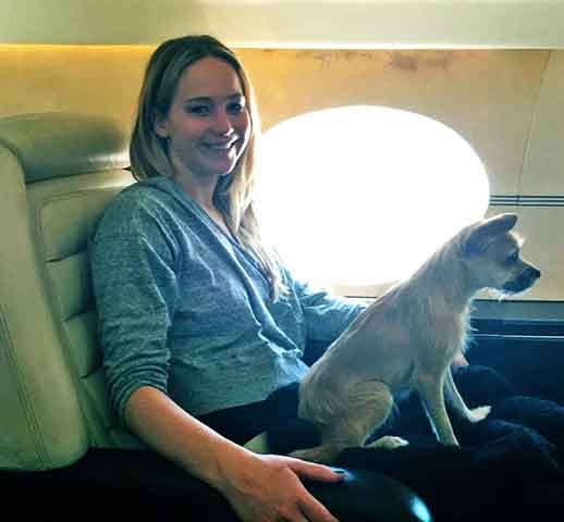 Em 2018, ela começou a namorar Cooke Maroney, diretor de uma galeria de arte, e eles ficaram noivos em fevereiro de 2019. 