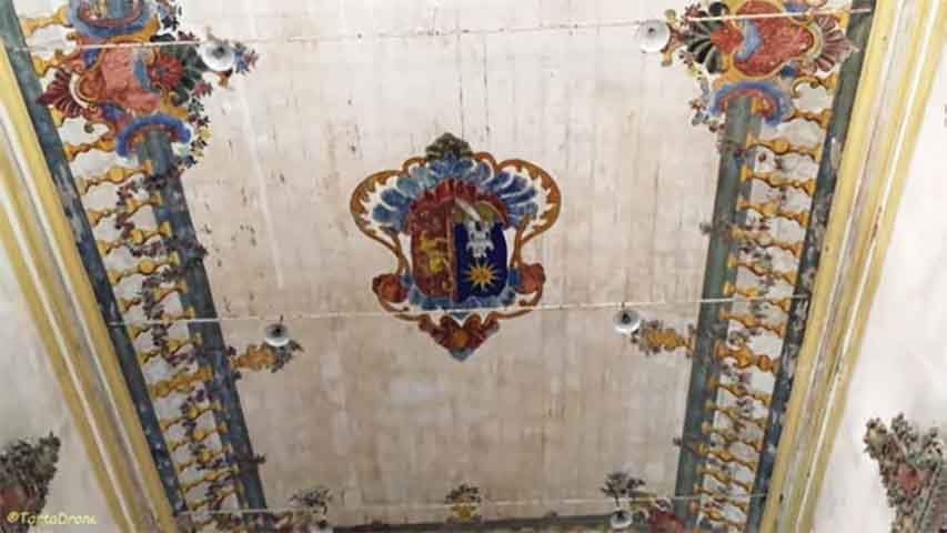 Ademais, também ocorrem obras civis voltadas à drenagem, reforço das fundações, subcobertura e implantação de sistema contra incêndio.
