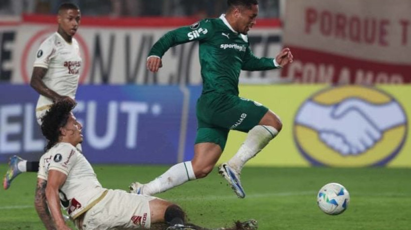 Após meses de pressão e jejum de gols, atacante é decisivo na goleada sobre o Universitario e recebe elogios da imprensa espanhola