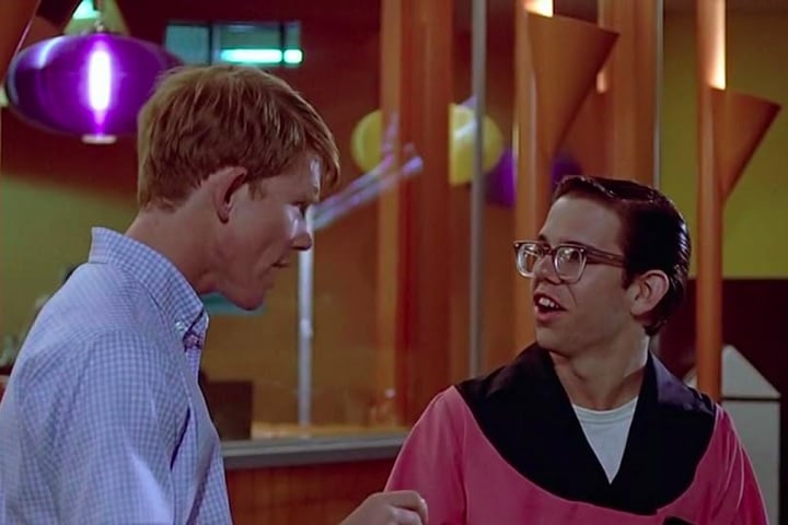 O sucesso real, porém, veio em 1973 com Loucuras de Verão, um retrato nostálgico da juventude americana nos anos 1960, que lhe rendeu indicações ao Oscar e abriu portas para projetos mais ambiciosos.