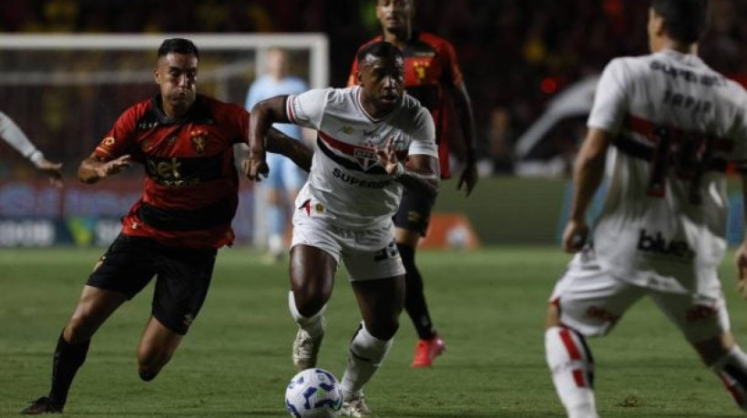 Tricolor viu o Leão da Ilha abrir 2 a 0, tem seu goleiro falhando de forma bizarra, mas consegue evitar derrota nos minutos finais do jogo