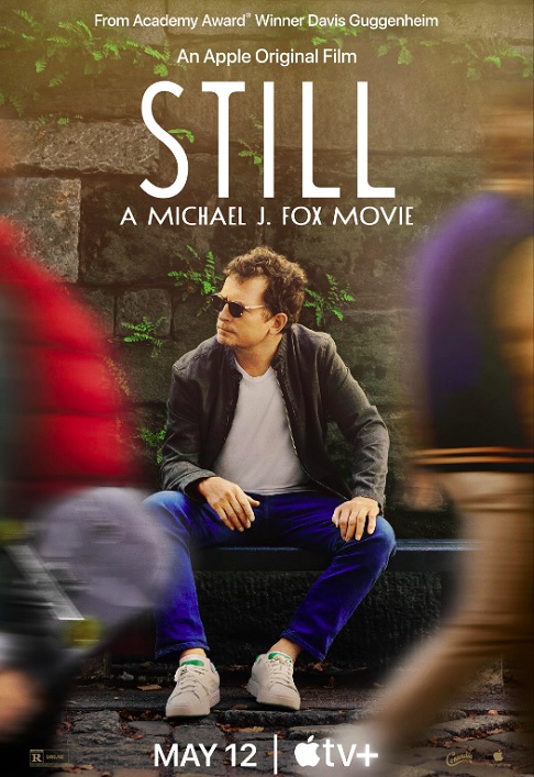 O documentário Still: A Michael J. Fox Movie, lançado em 2023 pela Apple TV+, explora a vida de Michael J. Fox com sua família e como ele lida com o Parkinson no dia a dia. 