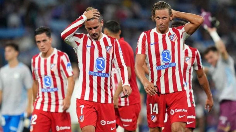 Colchoneros até saem na frente com Julián Álvarez, mas sofrem revés com dois gols na reta final do duelo, neste domingo (17/8)