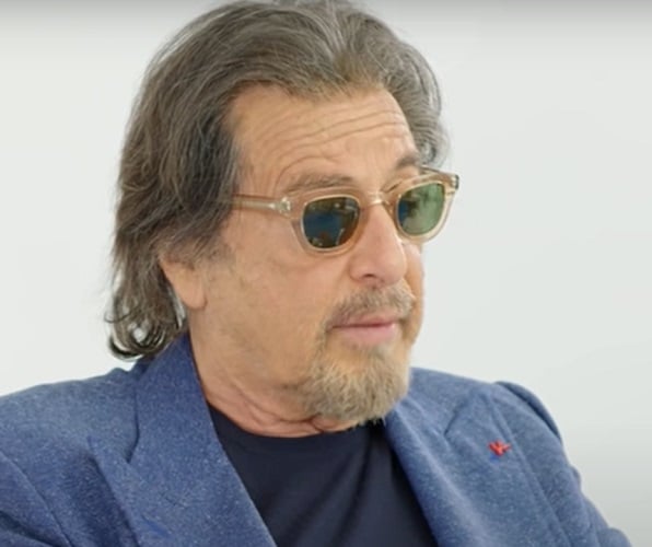 Aliás, quando soube que a namorada estava grávida, o ator exigiu prova de paternidade. O resultado deu positivo, e ele ficou em paz. Al Pacino tem outros três filhos, sendo dois deles com Beverly D. ‘Angelo e um com Jan Tarrant.