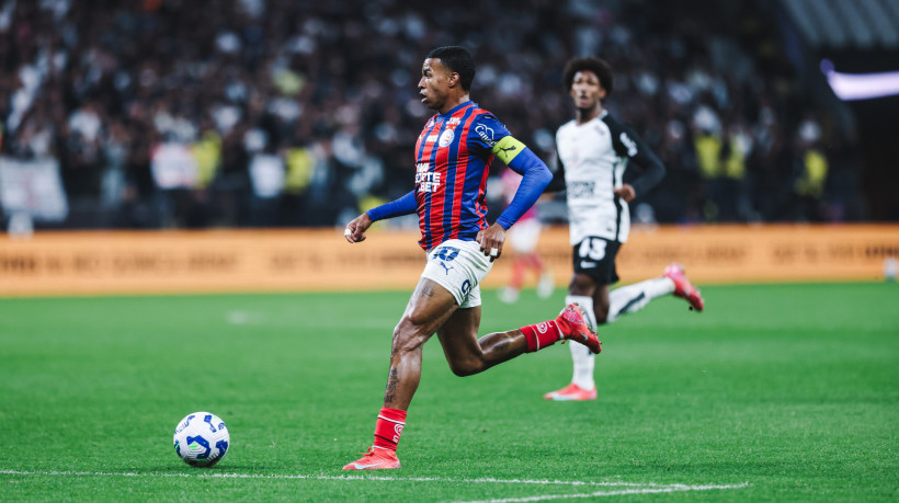 Jean Lucas, volante do Bahia, durante jogo contra o Corinthians