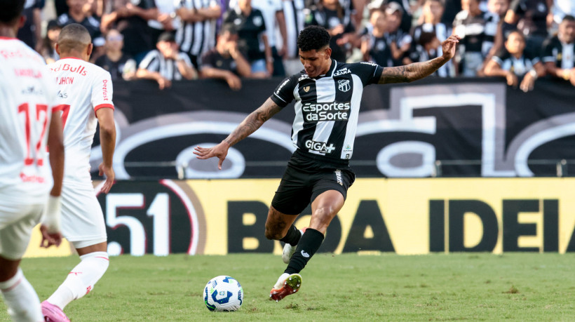 Marcos Victor retorna ao time titular do Ceará após se recuperar de lesão