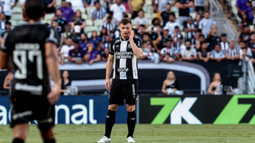 O zagueiro é um dos destaques do Alvinegro no ano