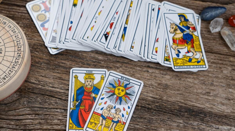 Previsões do baralho cigano para os 12 signos na semana de 18 a 24 de agosto