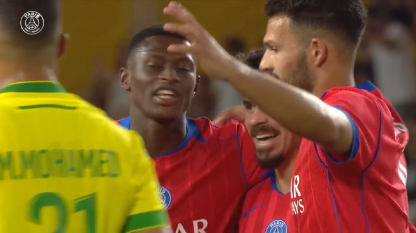 Vitinha dá vitória ao PSG com gol de fora da área