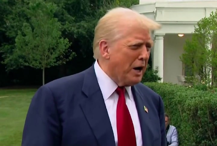 Trump justificou a movimentação dos submarinos como medida de precaução, destacando que Medvedev tem uma boca solta.