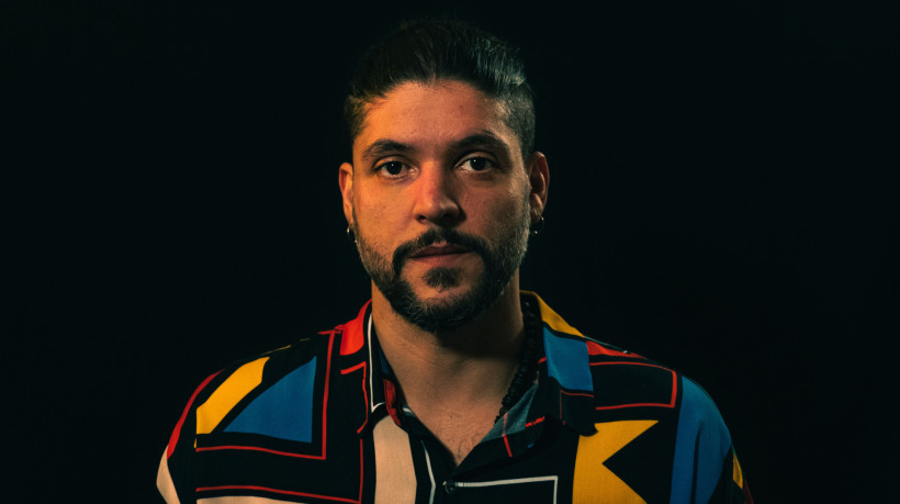 Cantor e compositor Rommel &eacute; atra&ccedil;&atilde;o do projeto "T&aacute; Meio Musical Esse Ambiente", que acontece no Parque Rio Branco