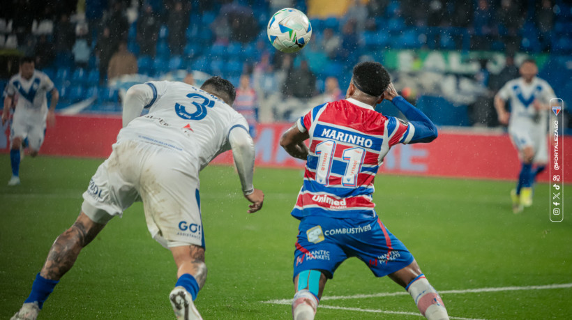 Partida entre Vélez Sarsfield e Fortaleza pelas oitavas da Libertadores 2025