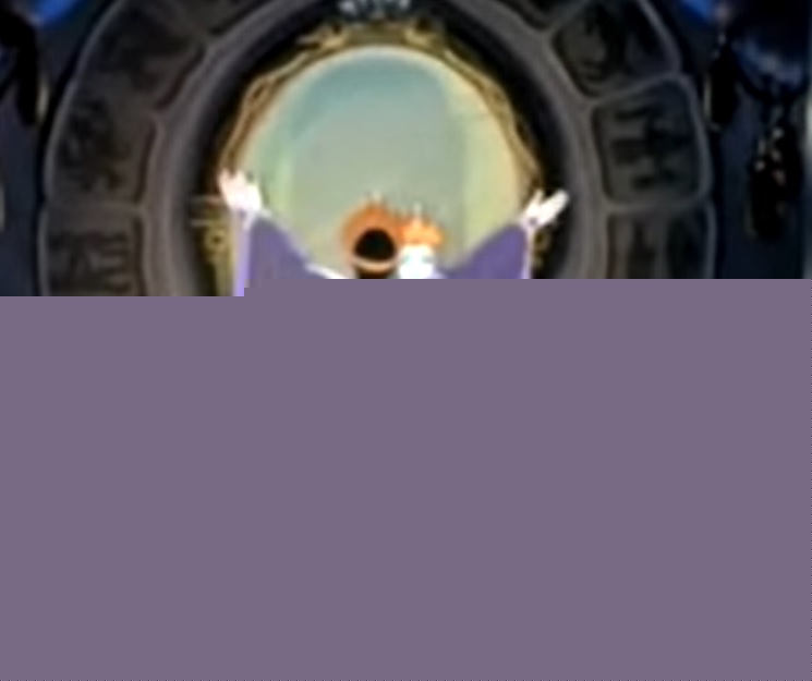 A baronesa vivia na região da Baviera e cresceu em um castelo no vilarejo de Lohr, famoso pela produção de vidros e espelhos. Reza a lenda que seu pai deu à esposa, madrasta da jovem, um “espelho falante”. Na fábula, ele responde à famosa pergunta: “Espelho, espelho meu, existe alguém mais bela do que eu?”
