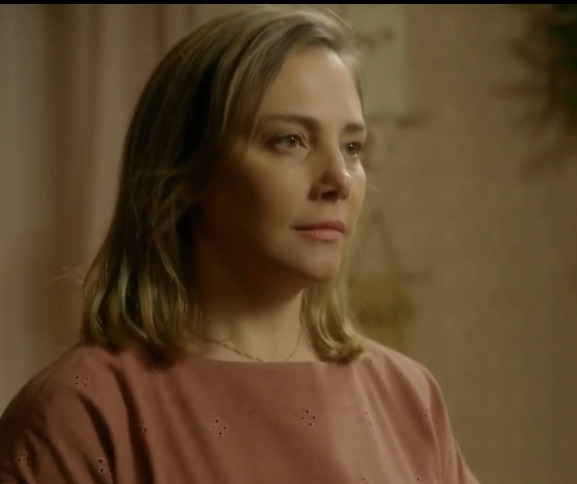 Em 2014, estrelou a série Segunda Dama, interpretando as gêmeas opostas Analu e Marali. Nos anos seguintes, esteve nas novelas Boogie Oogie (2014), como a sofrida Beatriz, e A Lei do Amor (2016), na pele da vidente Mileide.
