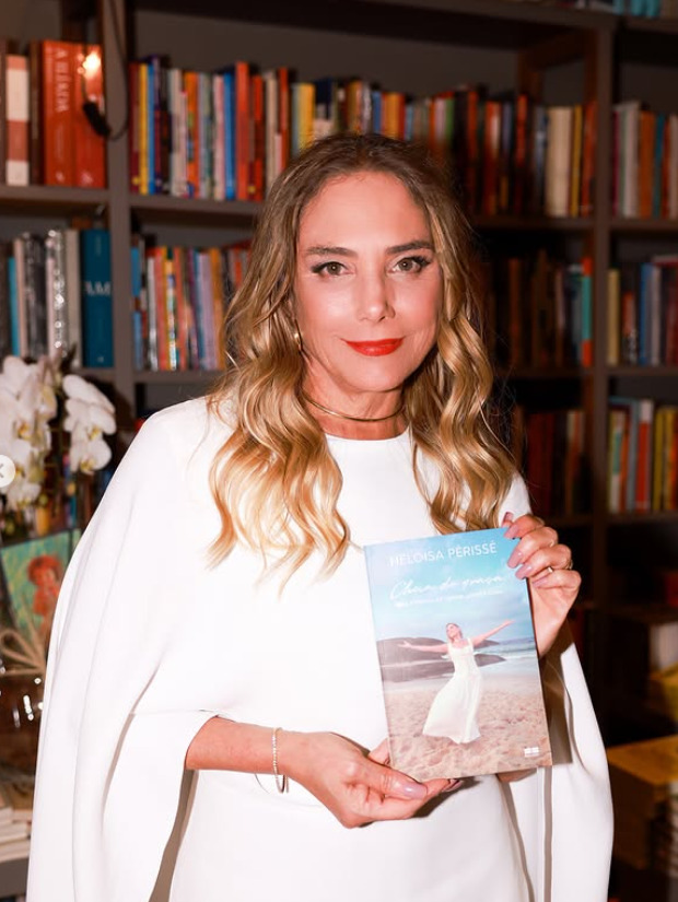 A experiência inspirou o livro Cheia de Graça, no qual a atriz relata sua própria jornada pessoal na luta contra a doença.
