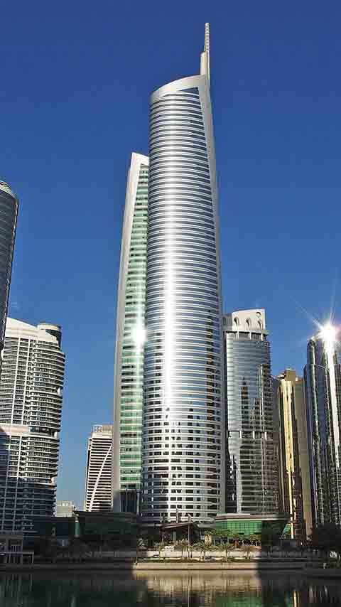 Sua estrutura futurista de vidro e aço abriga salas corporativas e centros de conferência. É símbolo da presença comercial e financeira de Dubai no mercado global.