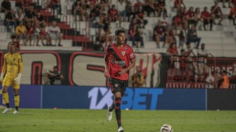 Glorioso sobe a proposta por defensor e reduz parcelas de pagamento. Saiba mais detalhes sobre a novela!