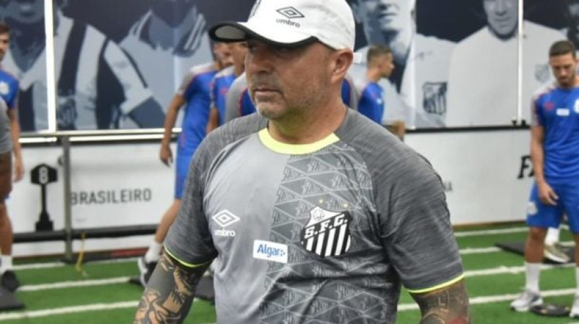 Argentino disse que havia solicitado três reforços para a diretoria alvinegra, que desistiu da negociação nesta quarta-feira 