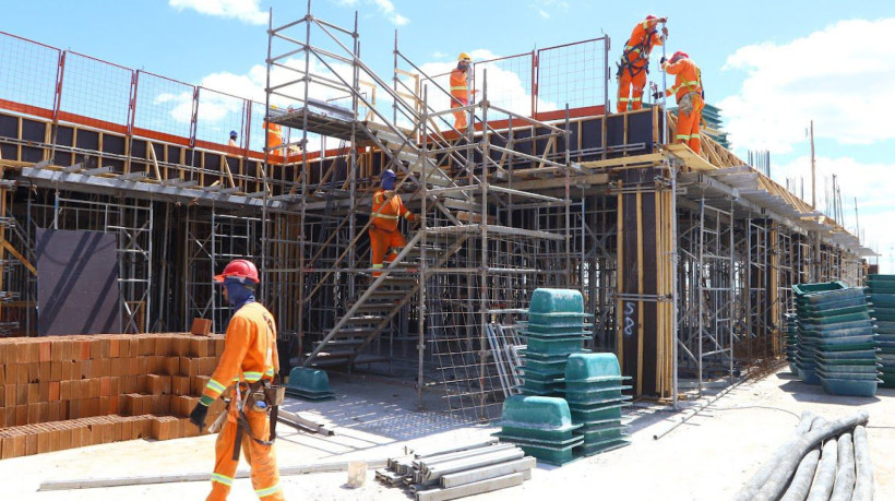 Obra do Hospital Regional de Crateús em junho deste ano 
