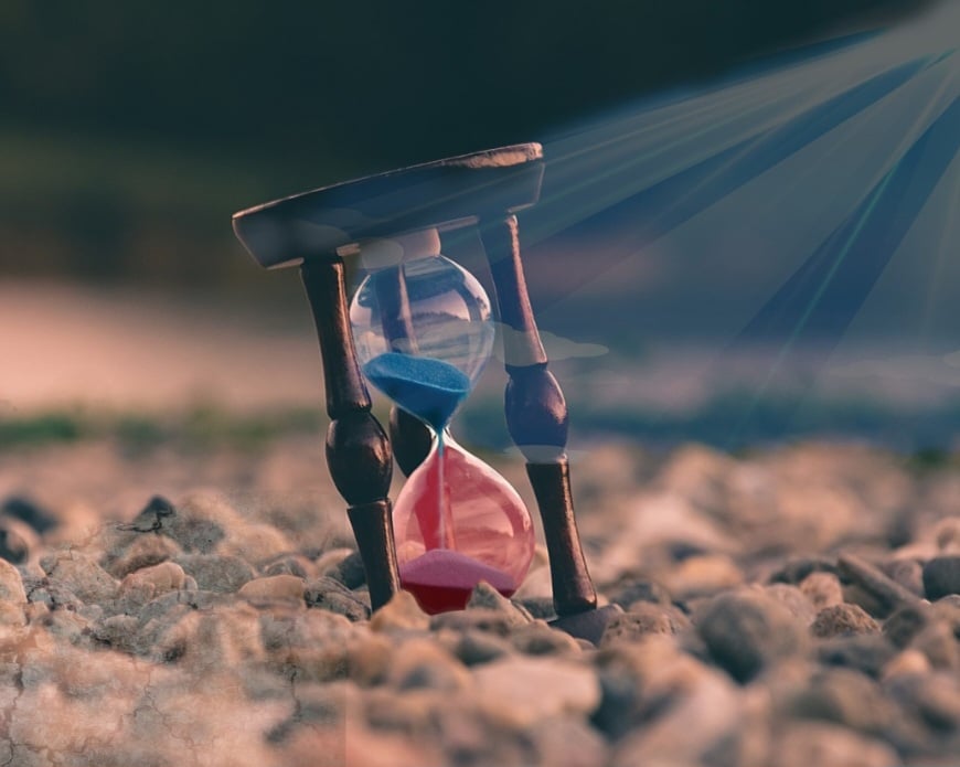 Existem diversos tipos: de 30 segundos, de 1 minuto, de 5 minutos ou de 1 hora. Algumas são projetadas para fins específicos, como cozinhar ovos, praticar yoga ou cronometrar palestras.