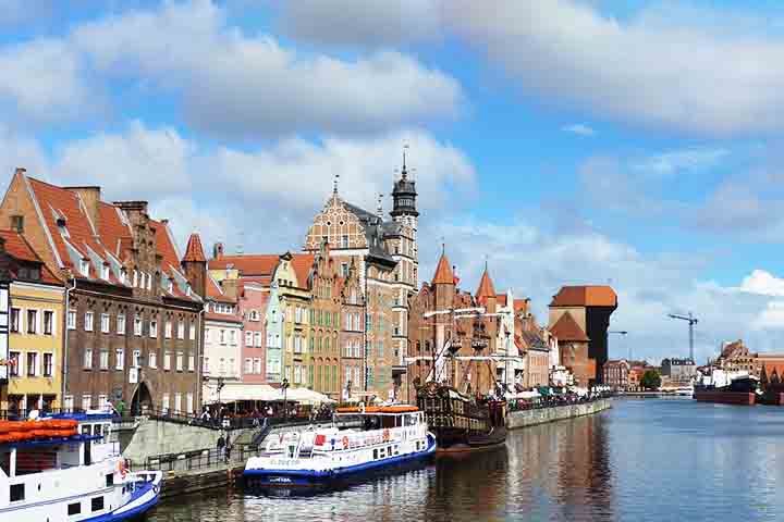 Além de ser conhecida por sua arquitetura deslumbrante, Gdańsk desempenhou um papel crucial em eventos históricos europeus.