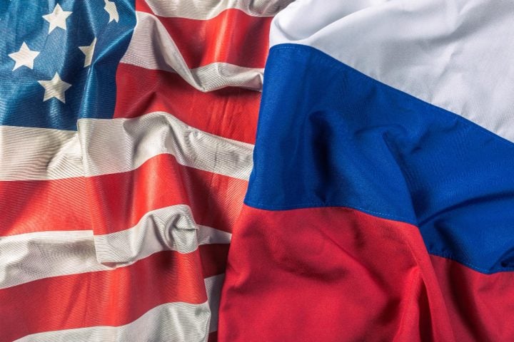 Uma escalada de tensão entre Estados Unidos e Rússia nas últimas semanas tem provocado medidas temerárias dos dois lados.