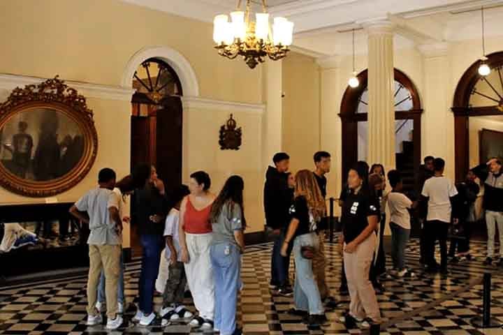Hoje, o Museu Imperial é considerado um dos museus mais visitados do Brasil, atraindo turistas nacionais e estrangeiros interessados em conhecer de perto a vida da monarquia brasileira.