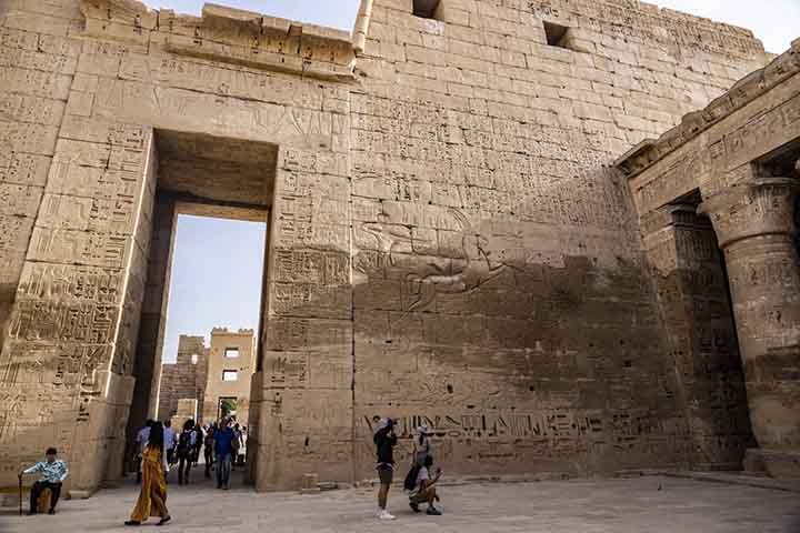 No início de 2025, o Serviço de Informações do Estado do Egito declarou que voltou a localizar o túmulo de um faraó após mais de um século.
