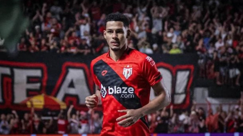 Alvinegro sobe cifras para R$ 12 milhões por zagueiro, mas diretoria do Dragão tem feito jogo duro para liberar o atleta, de 25 anos