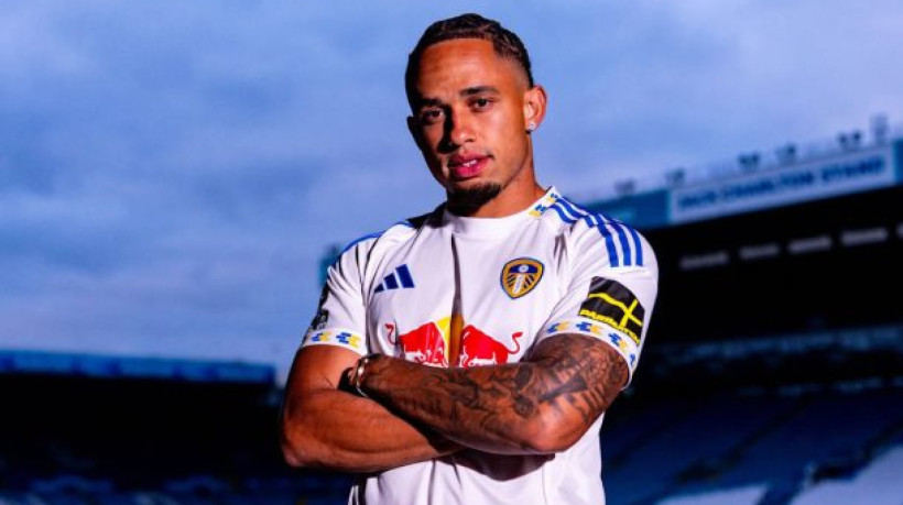 Suíço deixa clube rossonero para atuar na Premier League, em negociação que girou em torno de 19 milhões de euros (R$ 121,4 milhões)