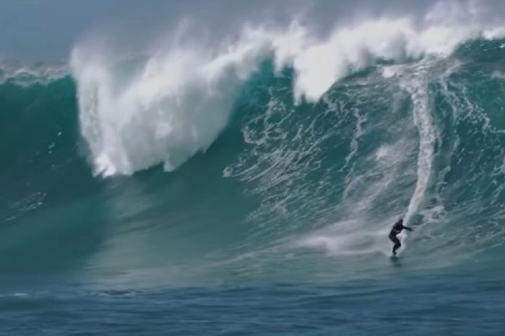 O acesso ao ponto das ondas gigantes de Jaguaruna não é tão simples. 