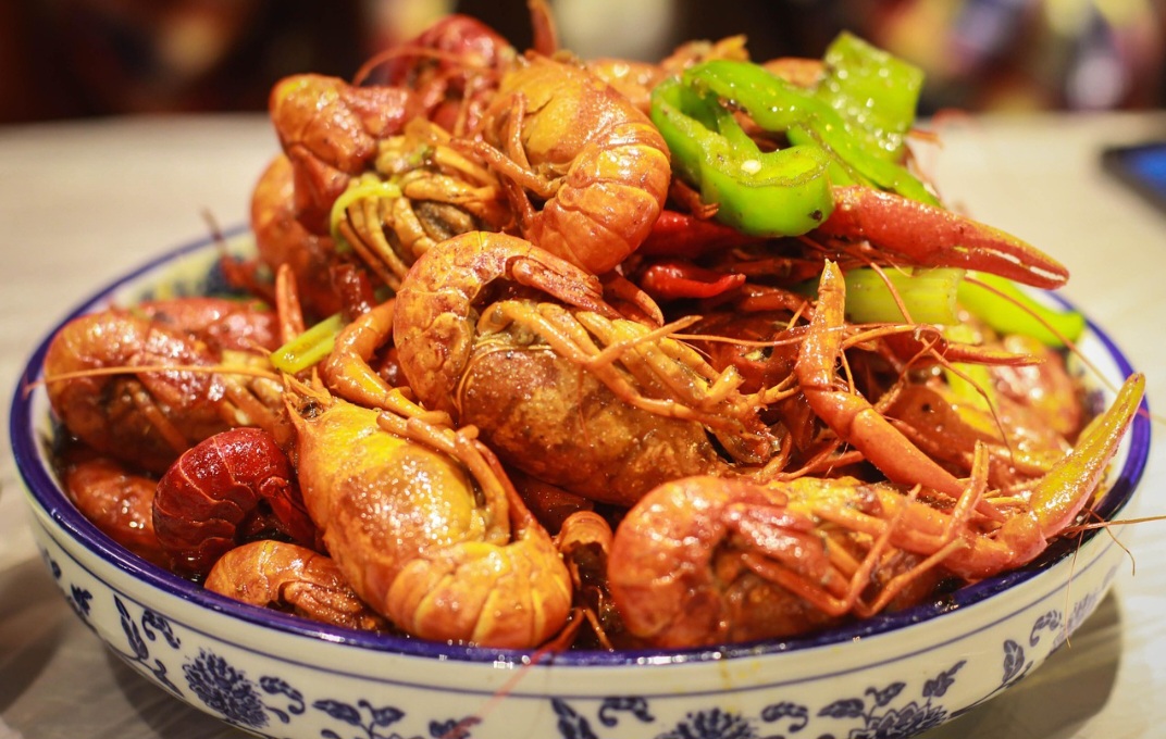 Dessa maneira, a lagosta contém diversos nutrientes importantes, como selênio, zinco, fósforo, vitamina B12, magnésio e vitamina E.