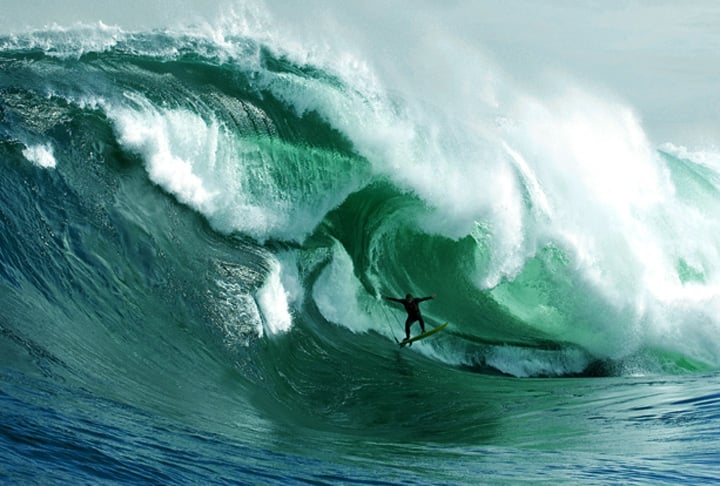 Shipstern Bluff, Tasmânia, Austrália – O local é conhecido por suas formações peculiares e aterrorizantes. O fundo do mar irregular cria ondas com degraus que fazem a onda quebrar em múltiplas etapas.