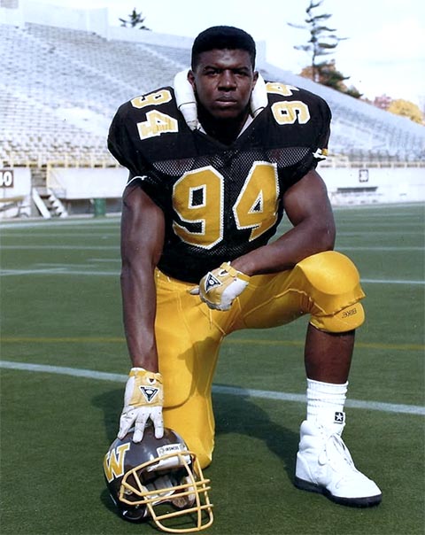 Durante a temporada de 1995 da WLAF, defendeu as cores do Rhein Fire da Alemanha. Ele frequentemente complementava sua receita com futebol recebendo encomendas de retratos de companheiros de equipe.