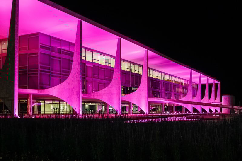 O Brasil abriga uma grande diversidade de construções históricas e modernas que refletem sua colonização, cultura e desenvolvimento. Desde igrejas barrocas até marcos arquitetônicos contemporâneos, esses edifícios são fundamentais para a identidade do país. - Foto: Rogério Melo/PR