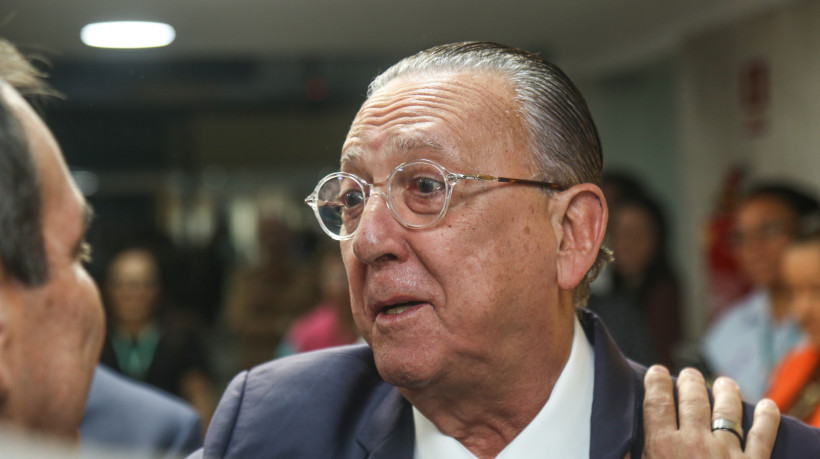 Apresentador recebeu alta neste s&aacute;bado, 27